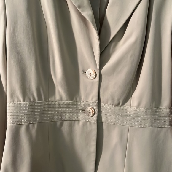 Axcess Tan Blazer - Picture 2 of 4